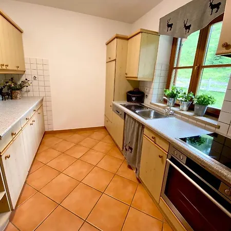 Gaestehaus Arnspitzblick 3*