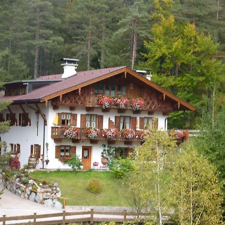 בית הארחה Gaestehaus Arnspitzblick שארניץ