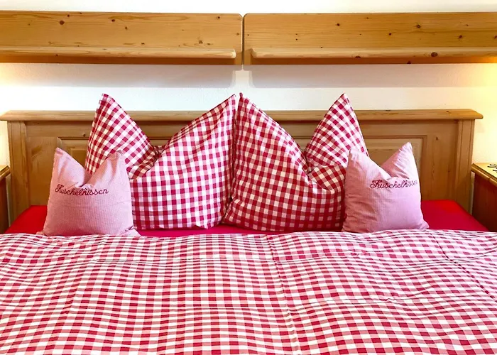 Gaestehaus Arnspitzblick بيت ضيافة شارنيتز