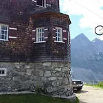 Pensionat Gaestehaus Arnspitzblick Scharnitz