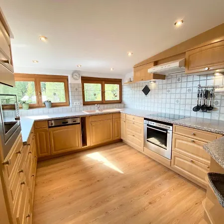 Gasthuis Gaestehaus Arnspitzblick 3*