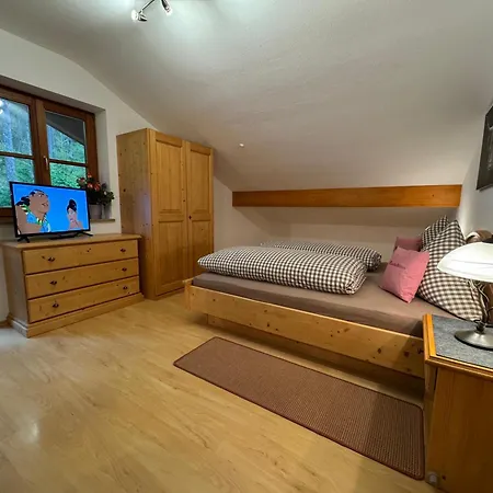 Gaestehaus Arnspitzblick Gasthuis