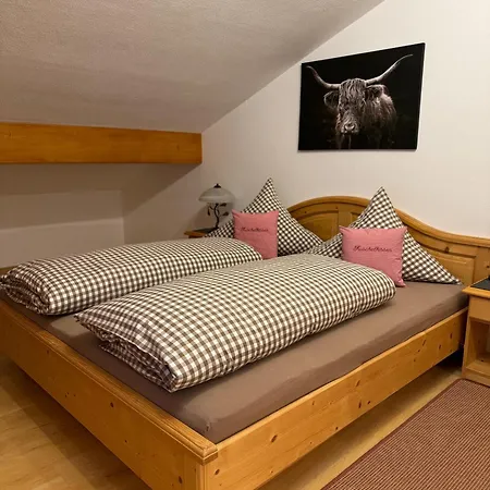 Gasthuis Gaestehaus Arnspitzblick 3*