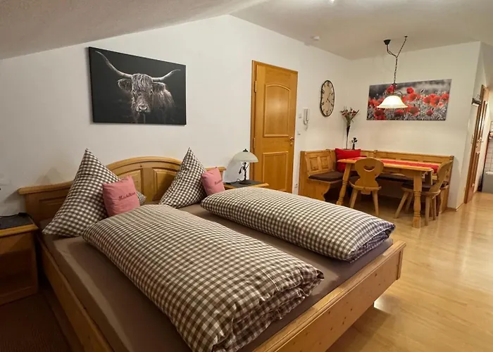 Gaestehaus Arnspitzblick ゲストハウス シャルニッツ